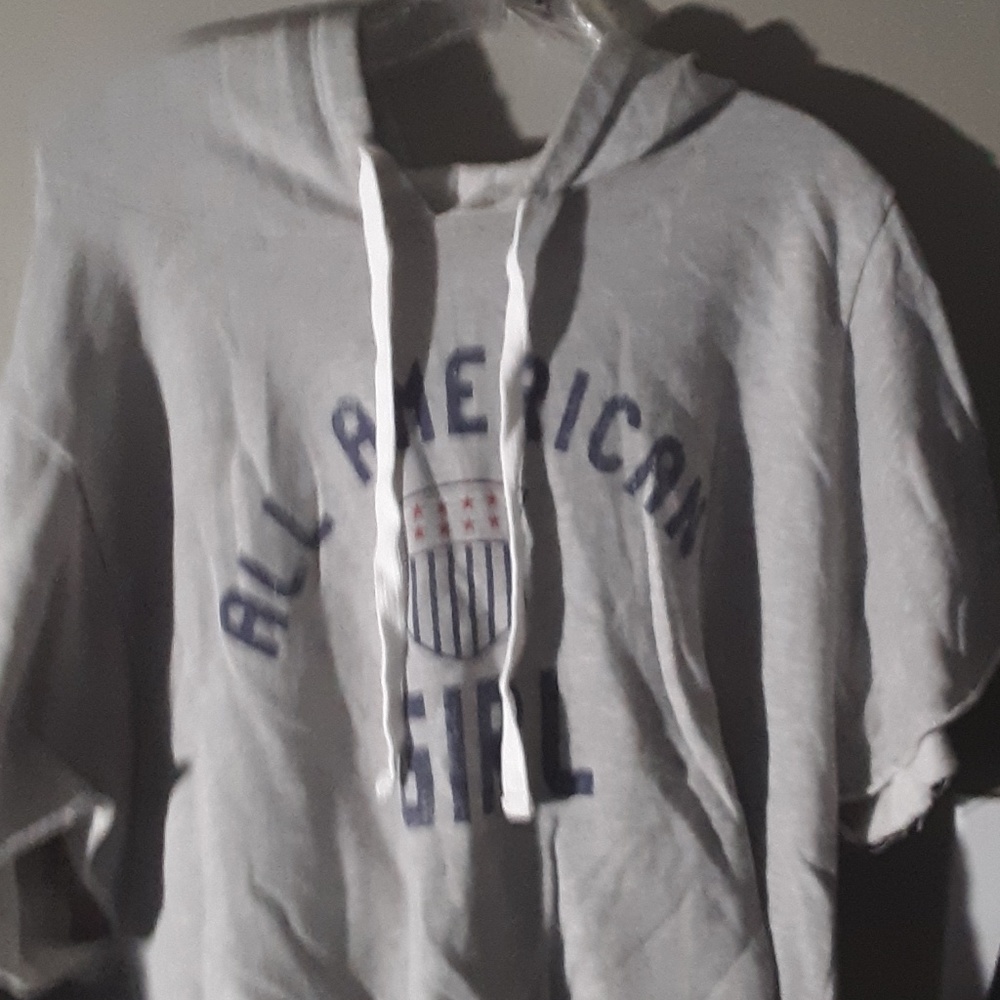 Sweatshirt - Picture 2 of 4